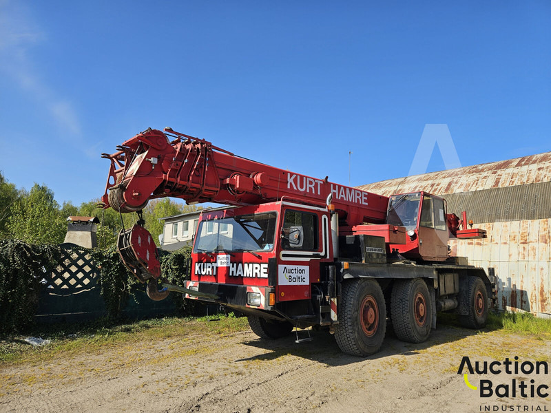 Liebherr LTM 1045 - Visurgājējs celtnis: foto 1 Liebherr LTM 1045 - Visurgājējs celtnis: foto 1