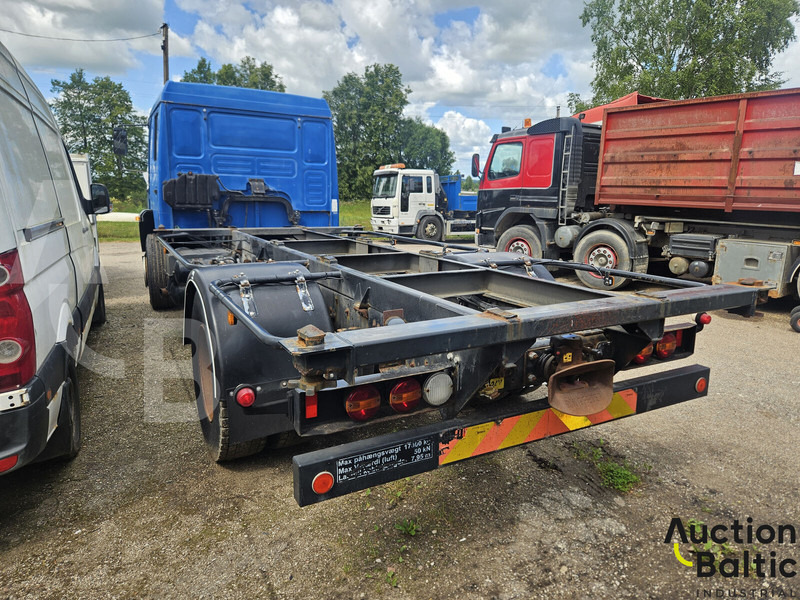 MAN 18.225 - Šasija kravas automašīna: foto 4 MAN 18.225 - Šasija kravas automašīna: foto 4