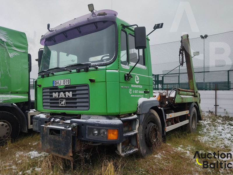MAN 18.284 - Būvgružu konteineru vedējs: foto 2 MAN 18.284 - Būvgružu konteineru vedējs: foto 2