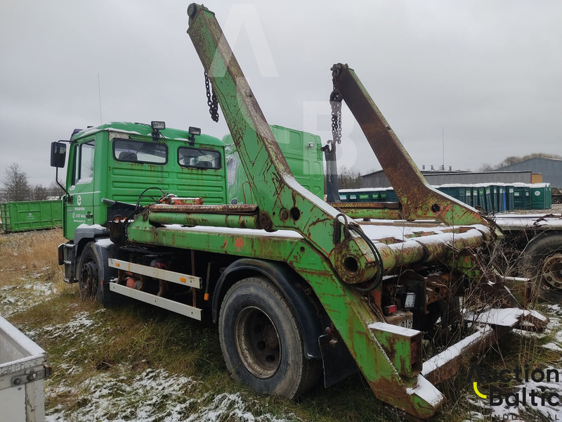 MAN 18.284 - Būvgružu konteineru vedējs: foto 4 MAN 18.284 - Būvgružu konteineru vedējs: foto 4