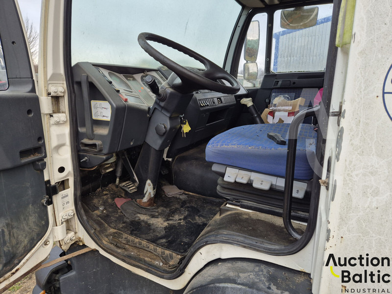 MAN LE 12.220 - Bortu kravas automašīna/ Platforma: foto 5 MAN LE 12.220 - Bortu kravas automašīna/ Platforma: foto 5