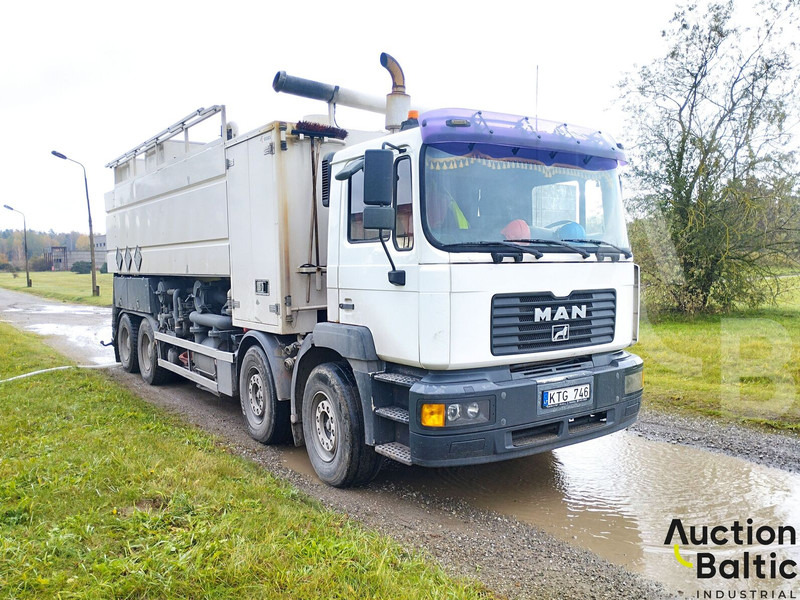 MAN T 46 - Asenizācijas mašīna: foto 2 MAN T 46 - Asenizācijas mašīna: foto 2