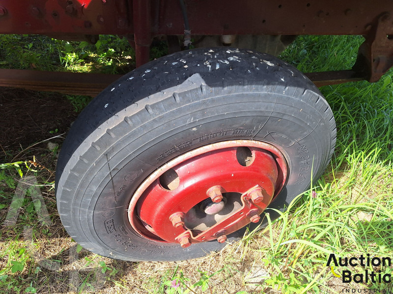 Bortu kravas automašīna/ Platforma, Kravas auto ar manipulatoru Magirus 130 M 8: foto 16