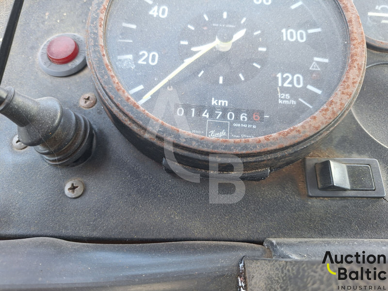 Magirus 130 M 8 - Bortu kravas automašīna/ Platforma, Kravas auto ar manipulatoru: foto 5 Magirus 130 M 8 - Bortu kravas automašīna/ Platforma, Kravas auto ar manipulatoru: foto 5