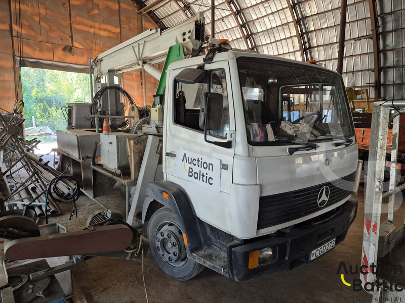 Mercedes-Benz 1114 - Autopacēlājs: foto 2 Mercedes-Benz 1114 - Autopacēlājs: foto 2