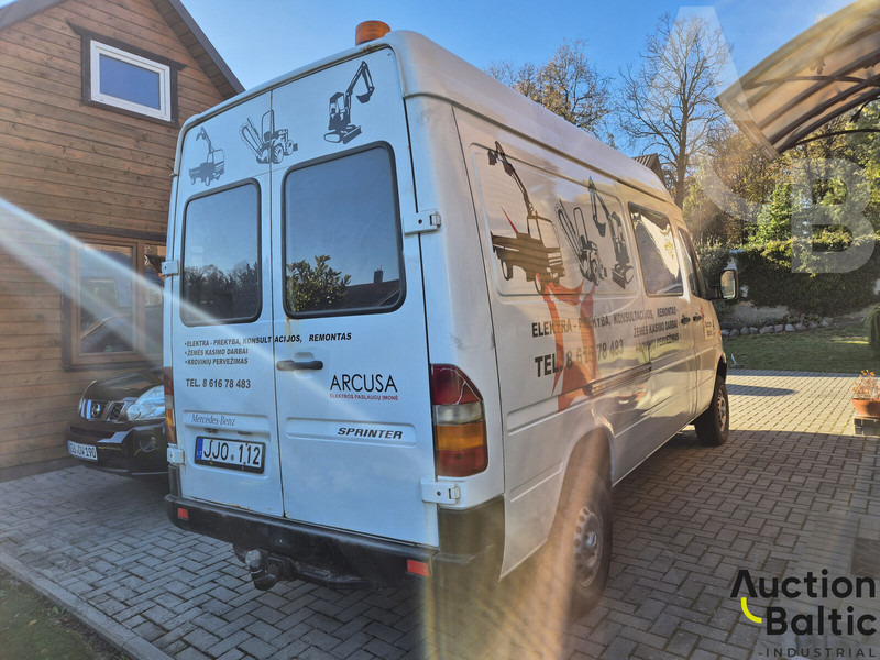 Mercedes-Benz 300-serie 312 D - Kravas mikroautobuss: foto 4 Mercedes-Benz 300-serie 312 D - Kravas mikroautobuss: foto 4