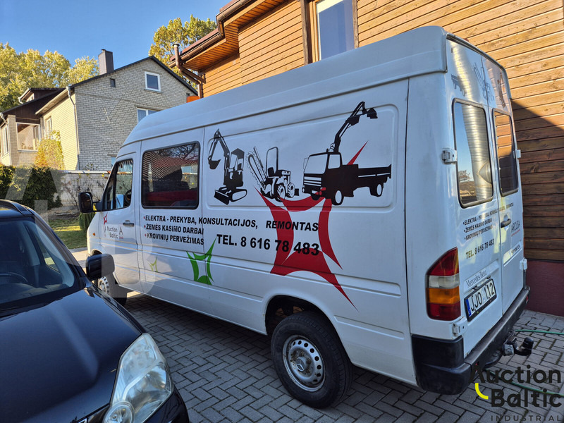 Mercedes-Benz 300-serie 312 D - Kravas mikroautobuss: foto 3 Mercedes-Benz 300-serie 312 D - Kravas mikroautobuss: foto 3