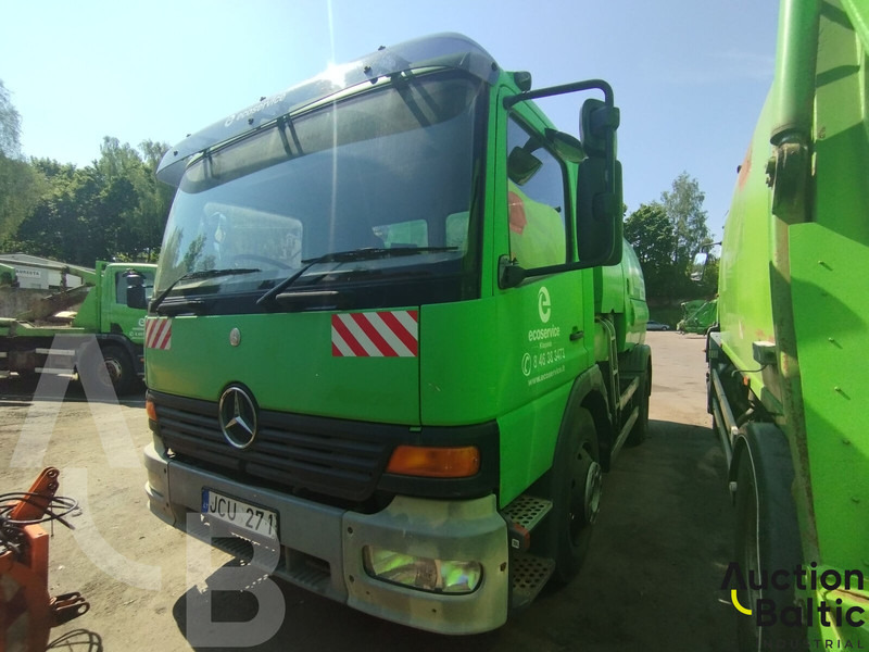 Mercedes-Benz Atego 1318 - Ielu tīrīšanas mašīna: foto 2 Mercedes-Benz Atego 1318 - Ielu tīrīšanas mašīna: foto 2