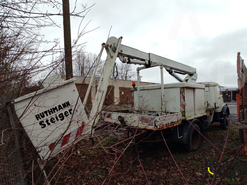 Mercedes-Benz Lako 911 - Autopacēlājs: foto 4 Mercedes-Benz Lako 911 - Autopacēlājs: foto 4