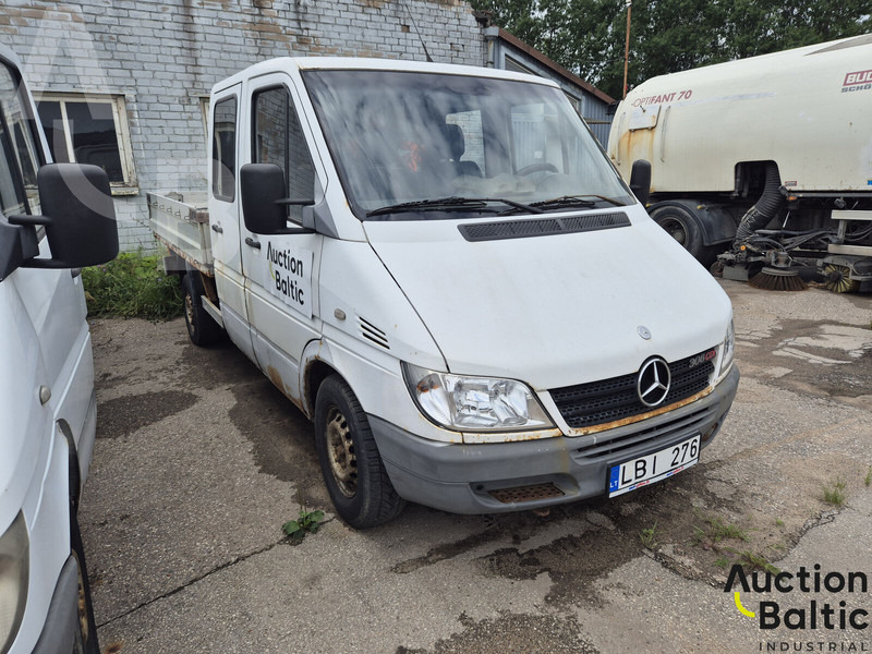 Mercedes-Benz Sprinter 308 CDI - Automašīna ar kravas platformu, Kravas-pasažieru furgons: foto 2 Mercedes-Benz Sprinter 308 CDI - Automašīna ar kravas platformu, Kravas-pasažieru furgons: foto 2