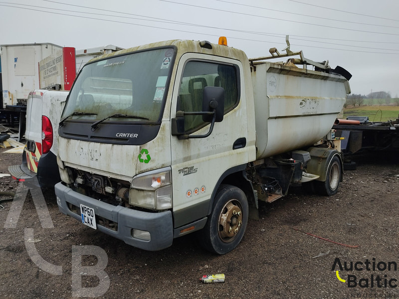 Mitsubishi Fuso - Atkritumu vedējs: foto 2 Mitsubishi Fuso - Atkritumu vedējs: foto 2