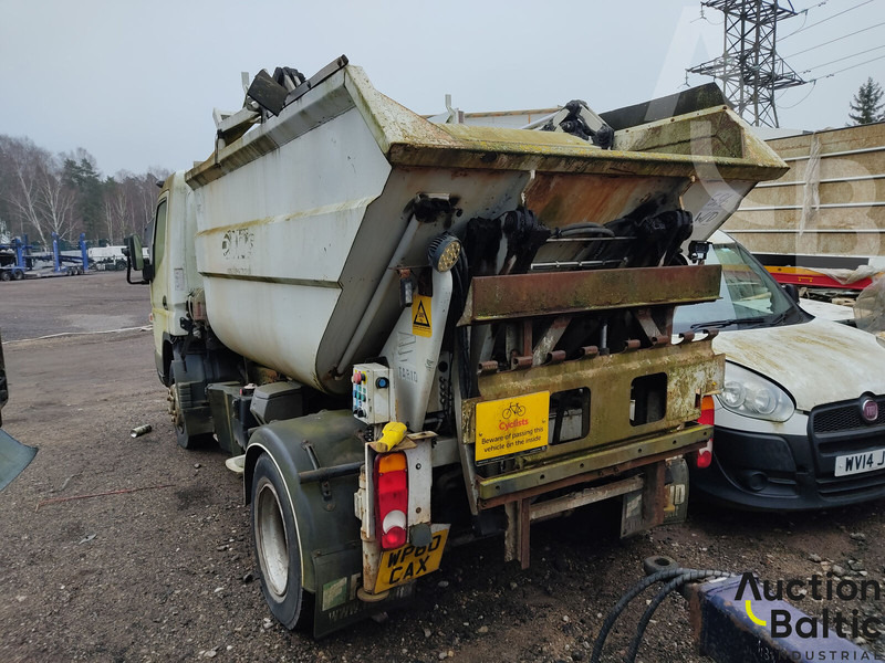 Mitsubishi Fuso - Atkritumu vedējs: foto 4 Mitsubishi Fuso - Atkritumu vedējs: foto 4