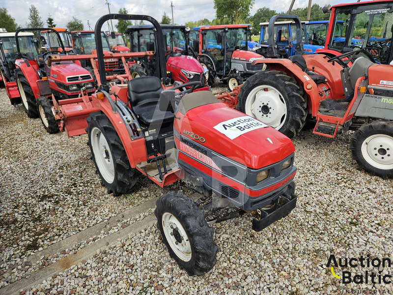 Mitsubishi MT200 - Traktors: foto 2 Mitsubishi MT200 - Traktors: foto 2