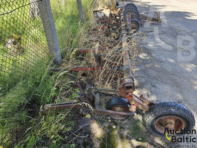 Onbekend Furrow - Augsnes apstrādes tehnika: foto 4 Onbekend Furrow - Augsnes apstrādes tehnika: foto 4