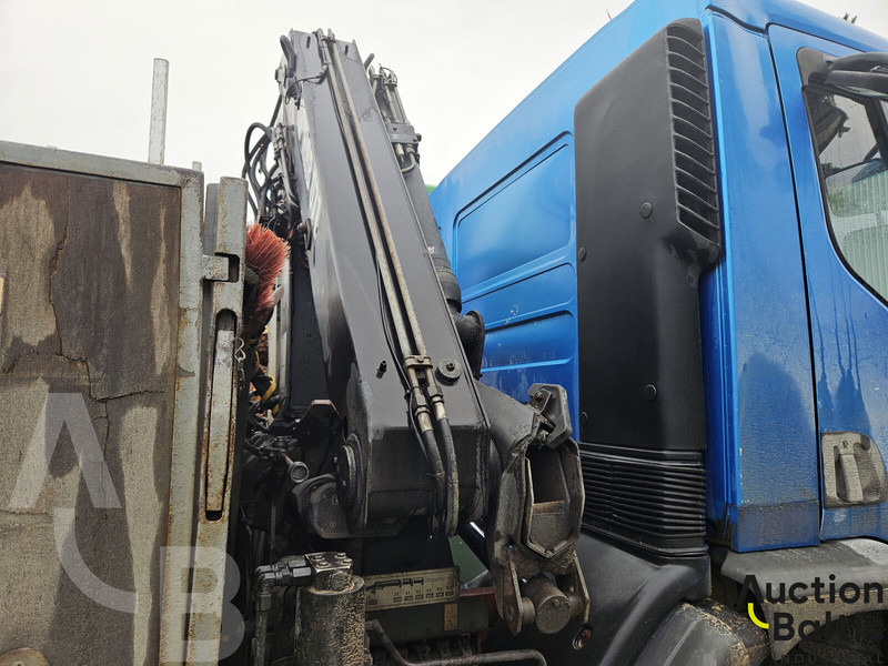 Renault Premium 250 - Kravas automašīna pašizgāzējs: foto 5 Renault Premium 250 - Kravas automašīna pašizgāzējs: foto 5