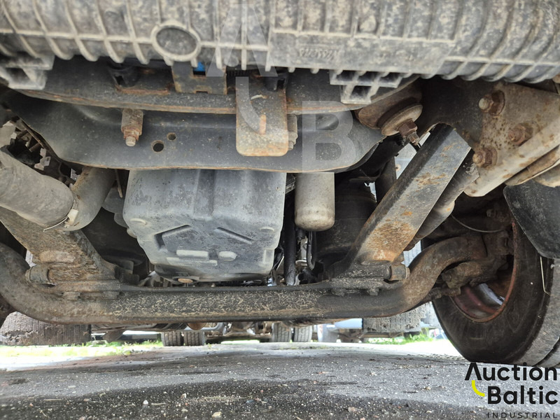 Autovedējs Renault Premium 370.20: foto 9