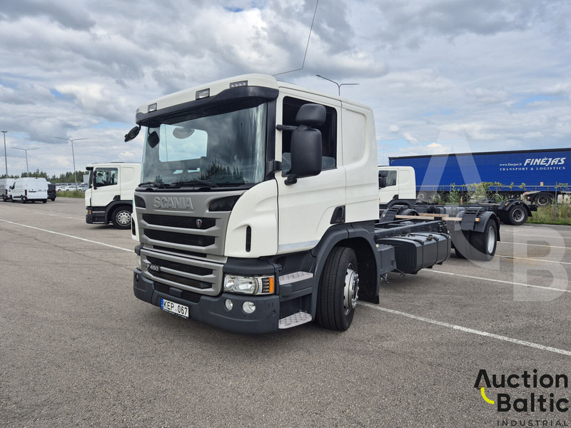 Scania P 450 - Šasija kravas automašīna: foto 1 Scania P 450 - Šasija kravas automašīna: foto 1