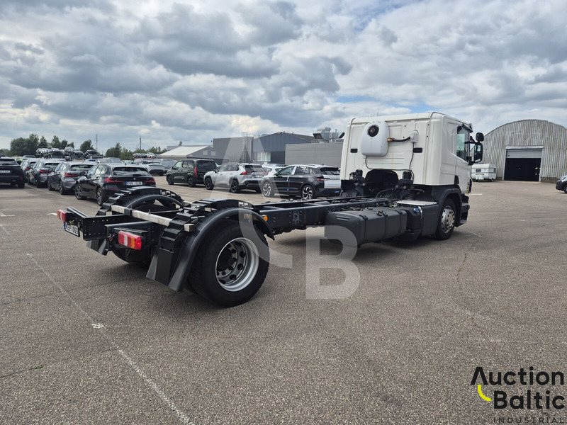 Scania P 450 - Šasija kravas automašīna: foto 3 Scania P 450 - Šasija kravas automašīna: foto 3
