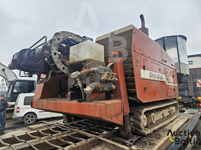 Kravas automašīna ar slēgto virsbūvi Scania P380: foto 9