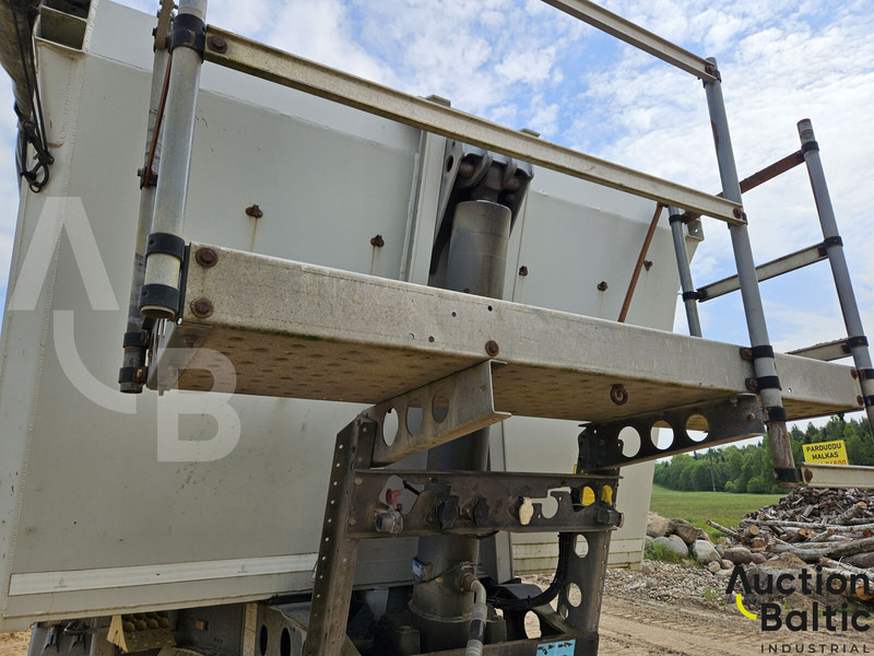 Schmitz-Gotha SKI 24-7.2 - Tenta puspiekabe: foto 5 Schmitz-Gotha SKI 24-7.2 - Tenta puspiekabe: foto 5