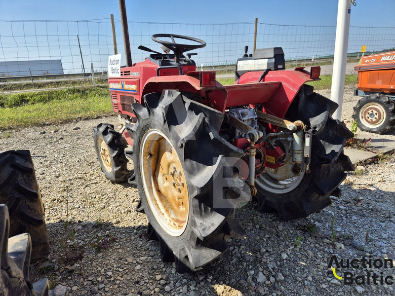 Shibaura SP1540 - Traktors: foto 4 Shibaura SP1540 - Traktors: foto 4