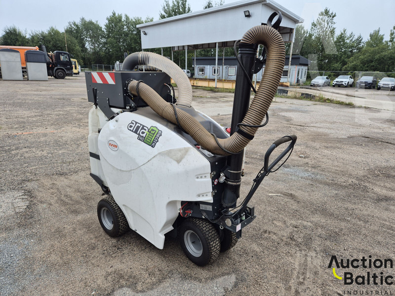 TSM Aria 240 - Ielu tīrīšanas mašīna: foto 2 TSM Aria 240 - Ielu tīrīšanas mašīna: foto 2