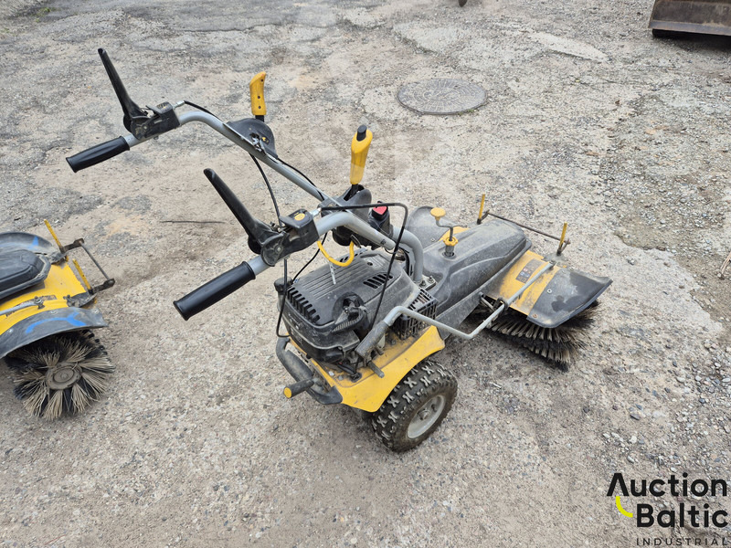Texas Smart Sweep 800 - Ielu tīrīšanas mašīna: foto 4 Texas Smart Sweep 800 - Ielu tīrīšanas mašīna: foto 4
