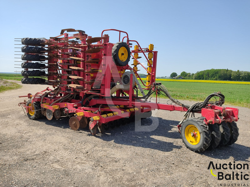 Vaderstad RapidA600S - Kombinētā sējmašīna: foto 2 Vaderstad RapidA600S - Kombinētā sējmašīna: foto 2
