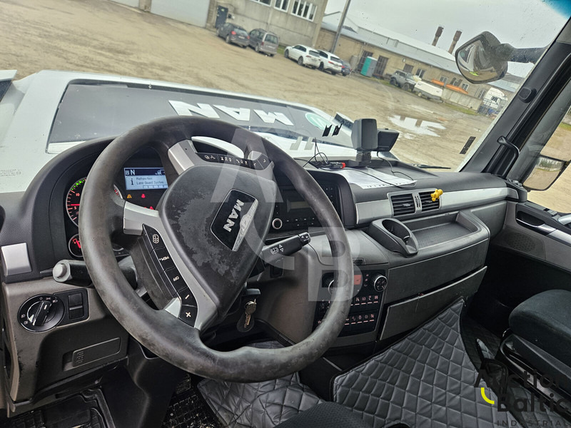 Vilcējs MAN TGX18.480: foto 6