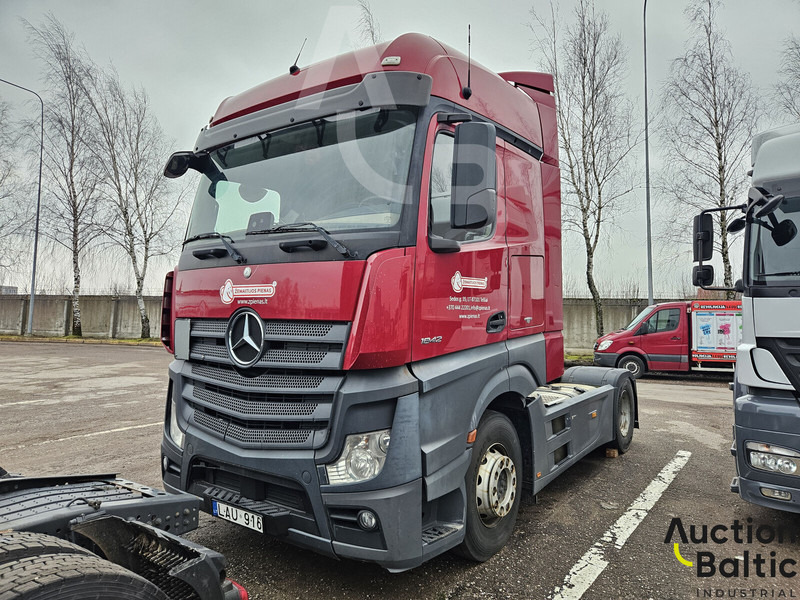 Mercedes-Benz Actros 1842 - Vilcējs: foto 1 Mercedes-Benz Actros 1842 - Vilcējs: foto 1