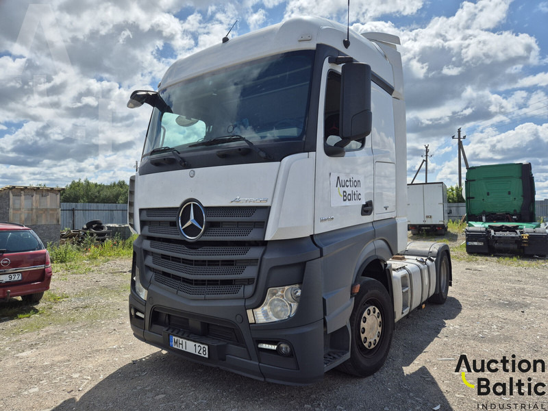Mercedes-Benz Actros 1843 - Vilcējs: foto 2 Mercedes-Benz Actros 1843 - Vilcējs: foto 2