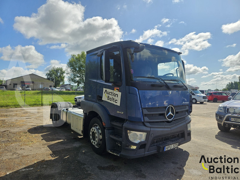 Mercedes-Benz Actros 1843 - Vilcējs: foto 2 Mercedes-Benz Actros 1843 - Vilcējs: foto 2
