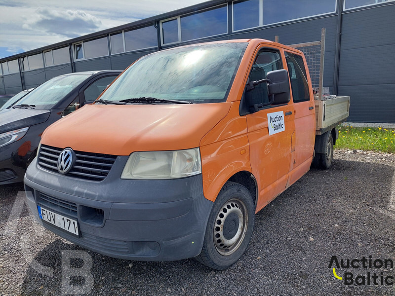 Volkswagen Transporter - Automašīna ar kravas platformu, Kravas-pasažieru furgons: foto 1 Volkswagen Transporter - Automašīna ar kravas platformu, Kravas-pasažieru furgons: foto 1