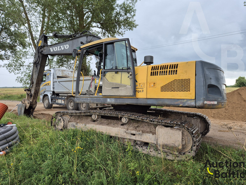 Volvo EC 210 C L - Kāpurķēžu ekskavators: foto 4 Volvo EC 210 C L - Kāpurķēžu ekskavators: foto 4