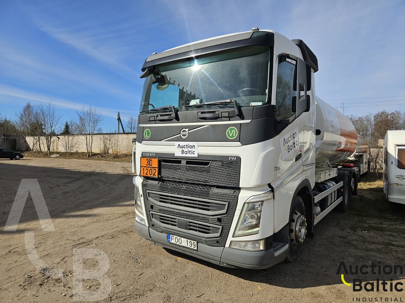 Volvo FH 420 - Autocisterna: foto 2 Volvo FH 420 - Autocisterna: foto 2