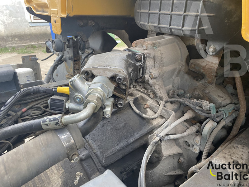 Kravas automašīna pašizgāzējs Volvo FL 240 4x2: foto 14 Kravas automašīna pašizgāzējs Volvo FL 240 4x2: foto 14