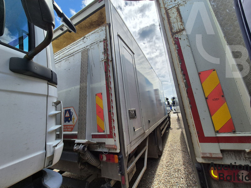 Volvo FL240 - Kravas automašīna ar slēgto virsbūvi: foto 3 Volvo FL240 - Kravas automašīna ar slēgto virsbūvi: foto 3