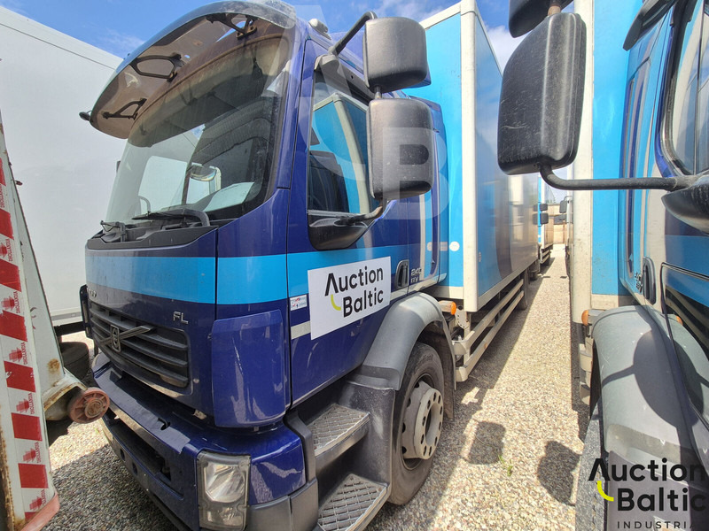 Volvo FL240 - Kravas automašīna ar slēgto virsbūvi: foto 1 Volvo FL240 - Kravas automašīna ar slēgto virsbūvi: foto 1