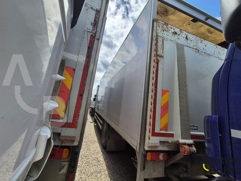 Volvo FL240 - Kravas automašīna ar slēgto virsbūvi: foto 3 Volvo FL240 - Kravas automašīna ar slēgto virsbūvi: foto 3