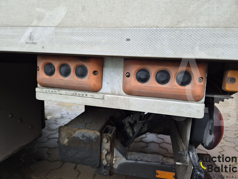 Kravas automašīna ar slēgto virsbūvi Volvo FL240: foto 13 Kravas automašīna ar slēgto virsbūvi Volvo FL240: foto 13