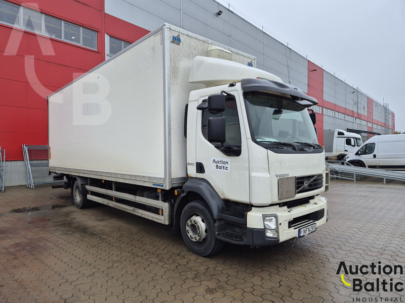 Volvo FL240 - Kravas automašīna ar slēgto virsbūvi: foto 1 Volvo FL240 - Kravas automašīna ar slēgto virsbūvi: foto 1