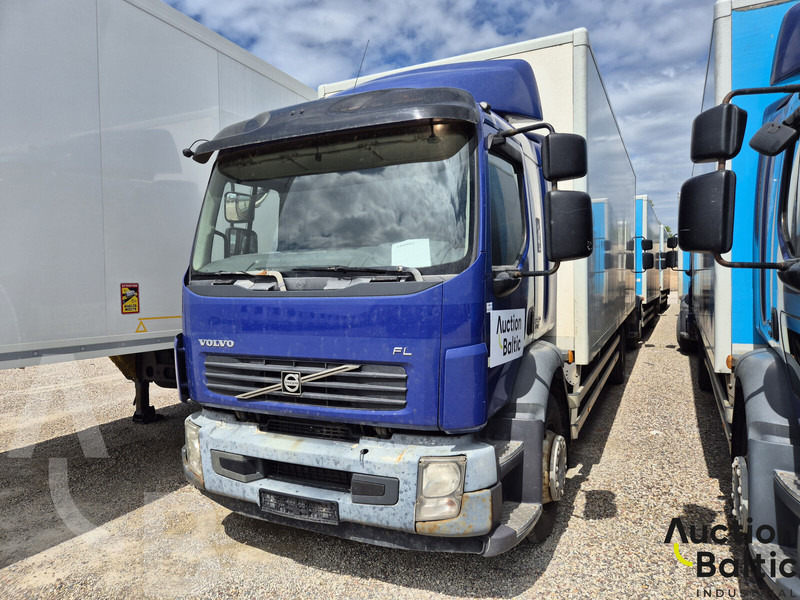 Volvo FL240 - Kravas automašīna ar slēgto virsbūvi: foto 1 Volvo FL240 - Kravas automašīna ar slēgto virsbūvi: foto 1