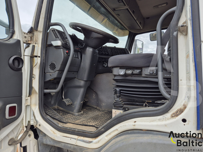 Volvo FM12 - Kravas automašīna pašizgāzējs: foto 5 Volvo FM12 - Kravas automašīna pašizgāzējs: foto 5