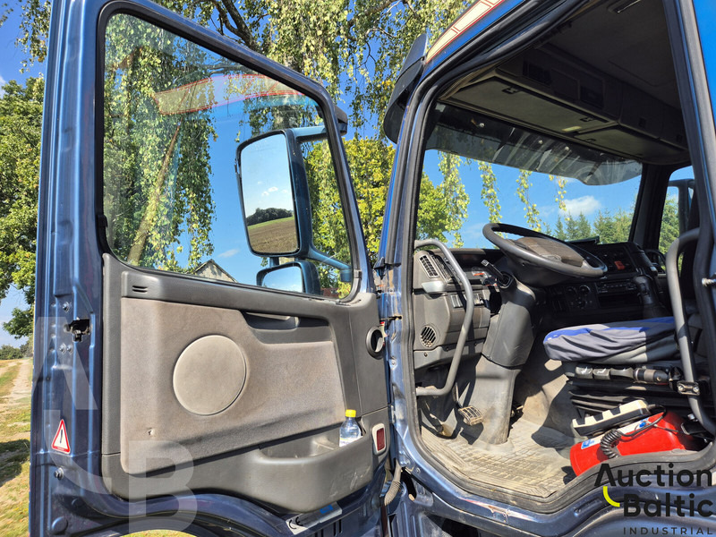 Volvo FM12 - Kravas automašīna pašizgāzējs: foto 5 Volvo FM12 - Kravas automašīna pašizgāzējs: foto 5