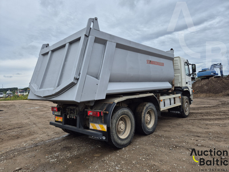 Volvo FM12 - Kravas automašīna pašizgāzējs: foto 4 Volvo FM12 - Kravas automašīna pašizgāzējs: foto 4