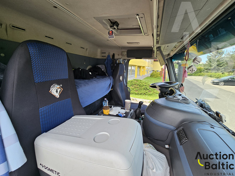 Volvo FM440 - Autovedējs: foto 5 Volvo FM440 - Autovedējs: foto 5