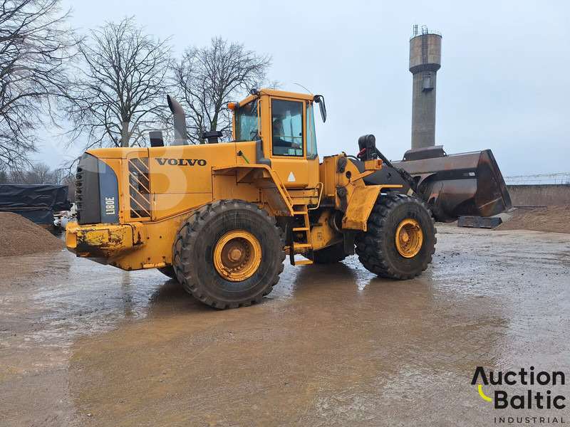 Volvo L 180 E - Riteņu iekrāvējs: foto 4 Volvo L 180 E - Riteņu iekrāvējs: foto 4