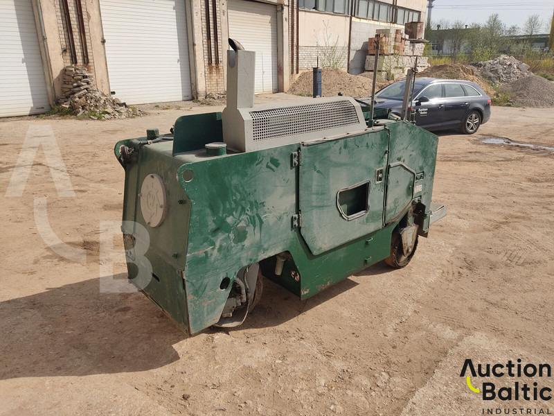 Wirtgen W350 - Asfalta ieklāšanas tehnika: foto 2 Wirtgen W350 - Asfalta ieklāšanas tehnika: foto 2