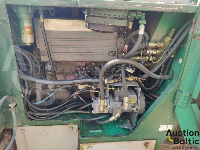 Asfalta ieklāšanas tehnika Wirtgen W350: foto 8