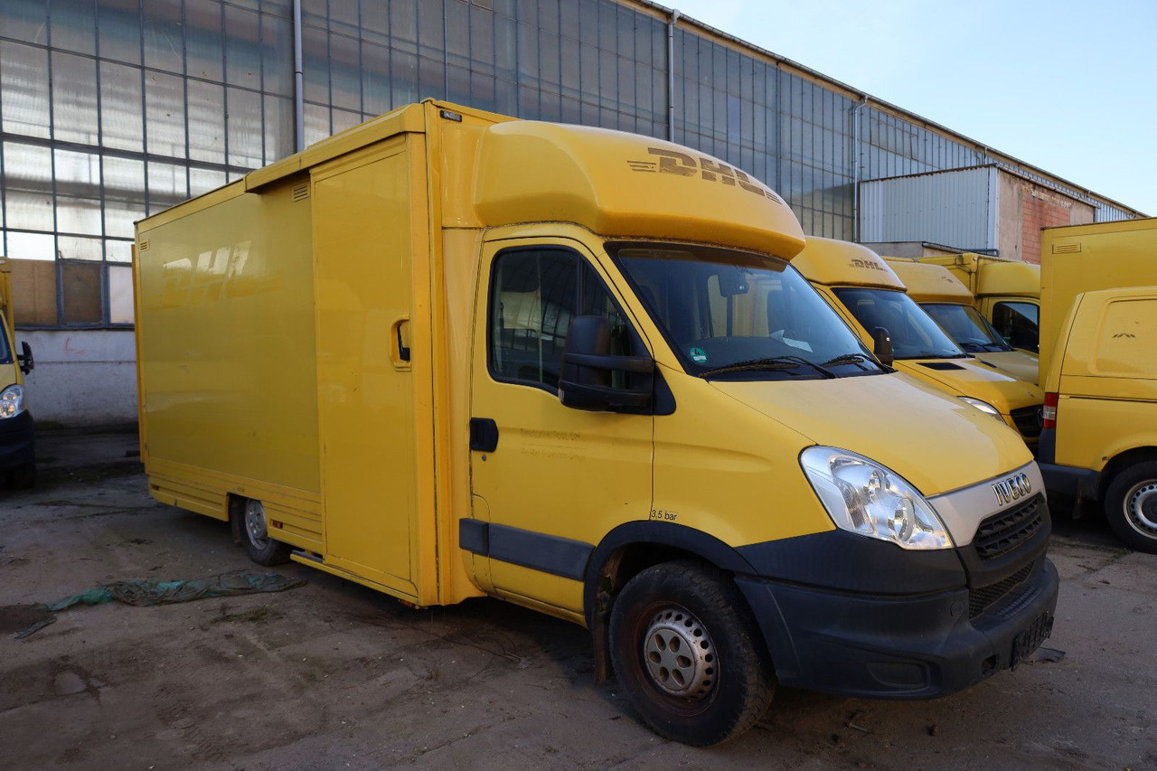 Iveco Daily/ Regalsystem/Luftfeder/Motorschaden - Furgons ar slēgtā virsbūve: foto 1 Iveco Daily/ Regalsystem/Luftfeder/Motorschaden - Furgons ar slēgtā virsbūve: foto 1